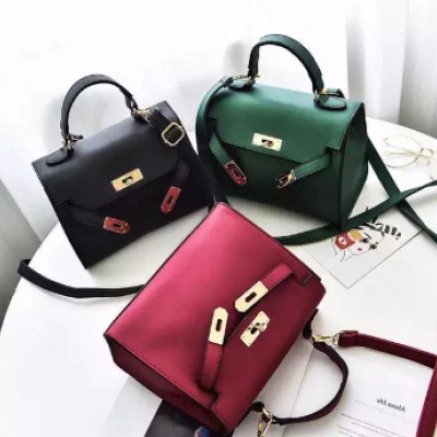 Beautiful Trendy Ladies Messager Crossbags