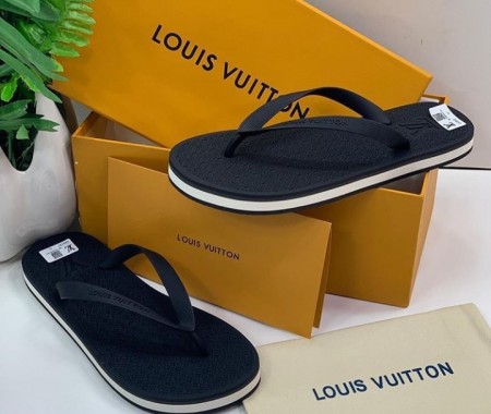 Can You Rock This Louis Vuitton Flip Flop 310,0000k - Fashion - Nigeria